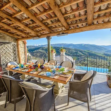 Piaggese Sleeps 8 Pool Air Con Wifi